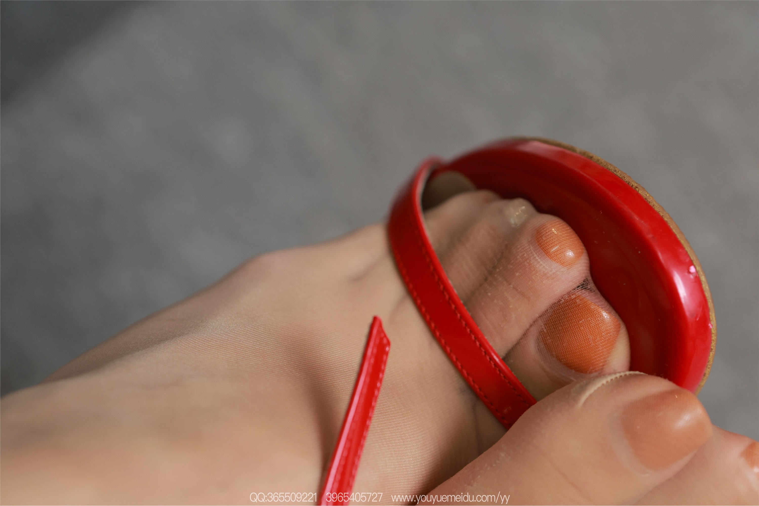 IESS异思趣向  2025.09.15 丝享家 2158 兔兔《多彩包臀裙》